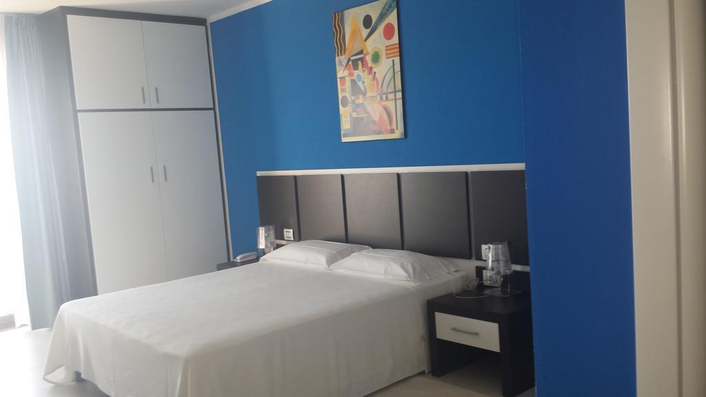 Buddi Hotel Platamona Exterior foto