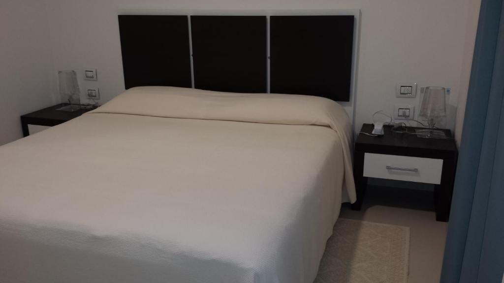 Buddi Hotel Platamona Zimmer foto